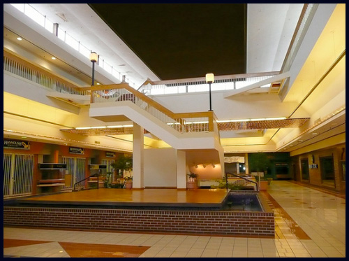 Dead Malls